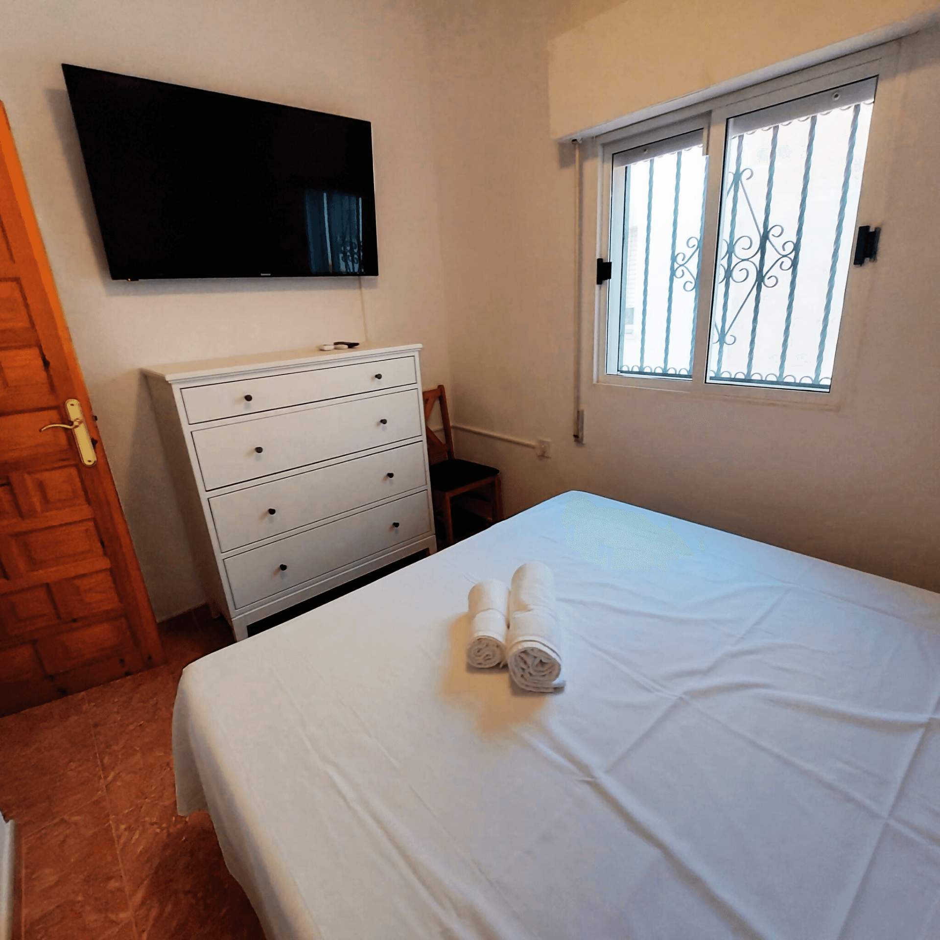 Schlafzimmer 2 · Doppelbett